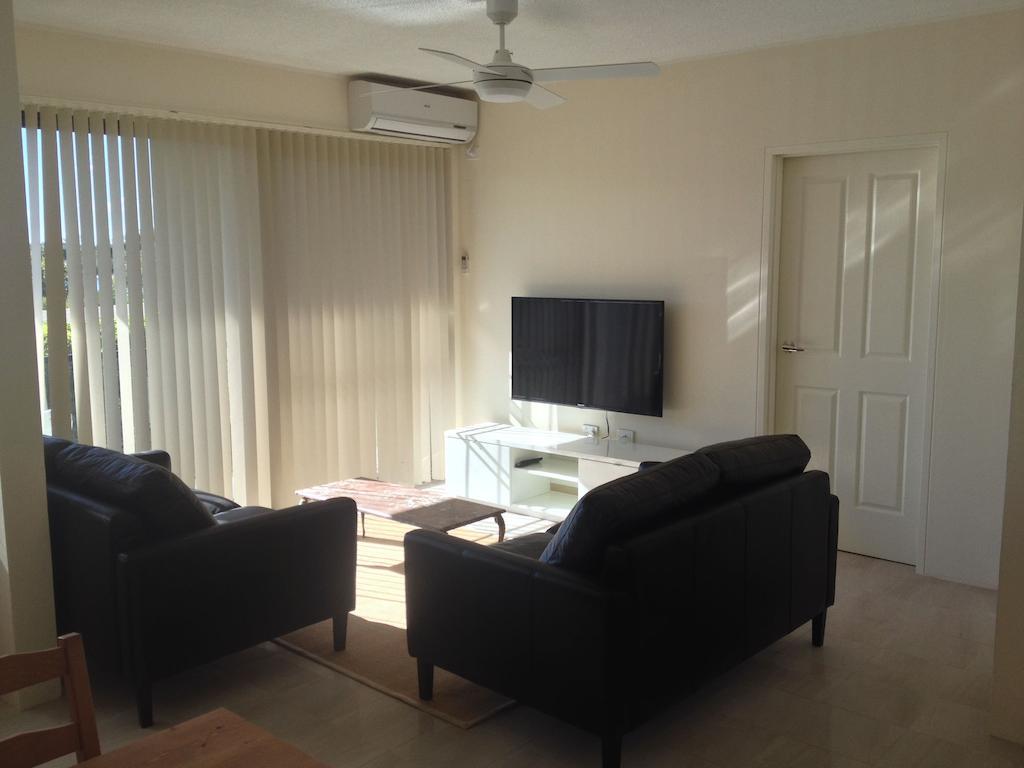 Montgomery Apartments Forster Room photo